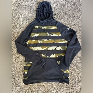 Nike hoodie. Men’s size small